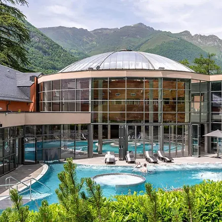 Tipa Lodge, Piscine Et Spa, Parking